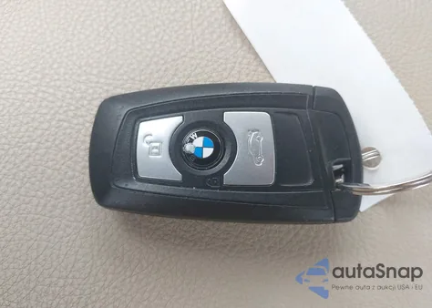 2015 BMW 328I xDrive z USA, uszkodzony, nr VIN WBA3B5G52FNS17614